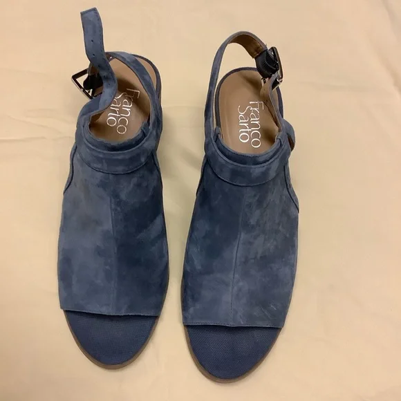 Women’s Franco Sarto blue Suede sandal size 9.5 M worn once - Picture 1 of 2